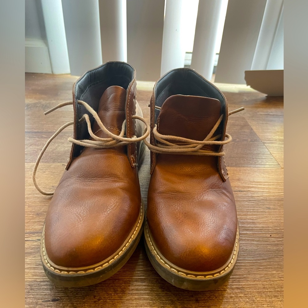 Sonoma mens boots size 8